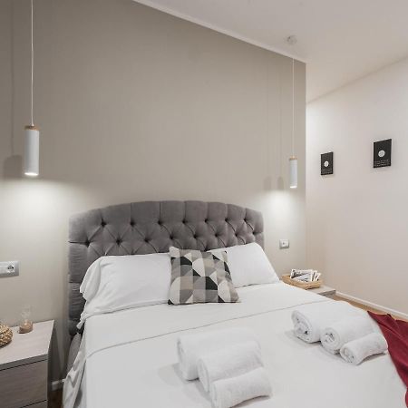 The Best Rent - Modern Three-Bedroom Apartment A Few Steps From The Colosseum エクステリア 写真