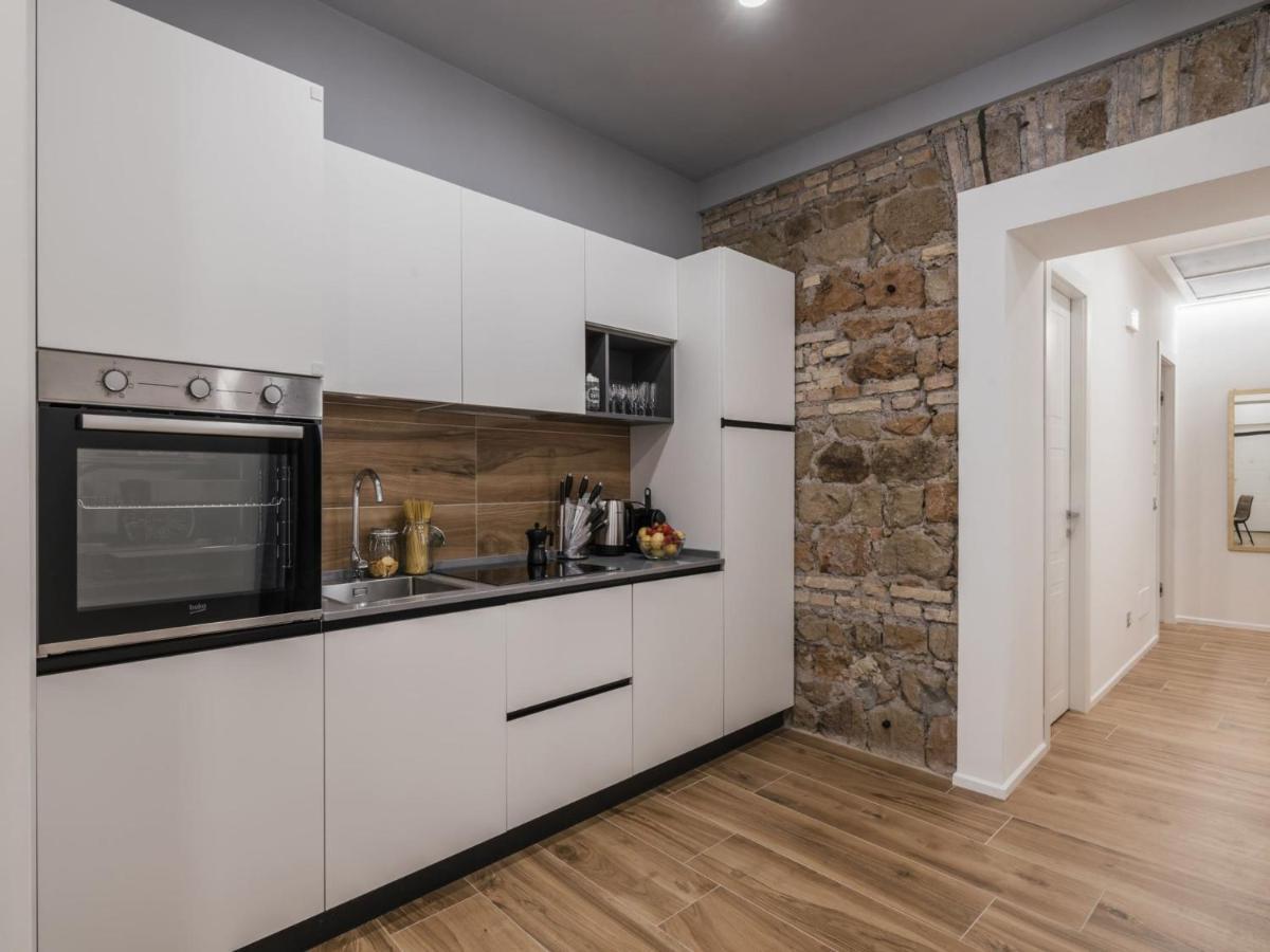 The Best Rent - Modern Three-Bedroom Apartment A Few Steps From The Colosseum エクステリア 写真