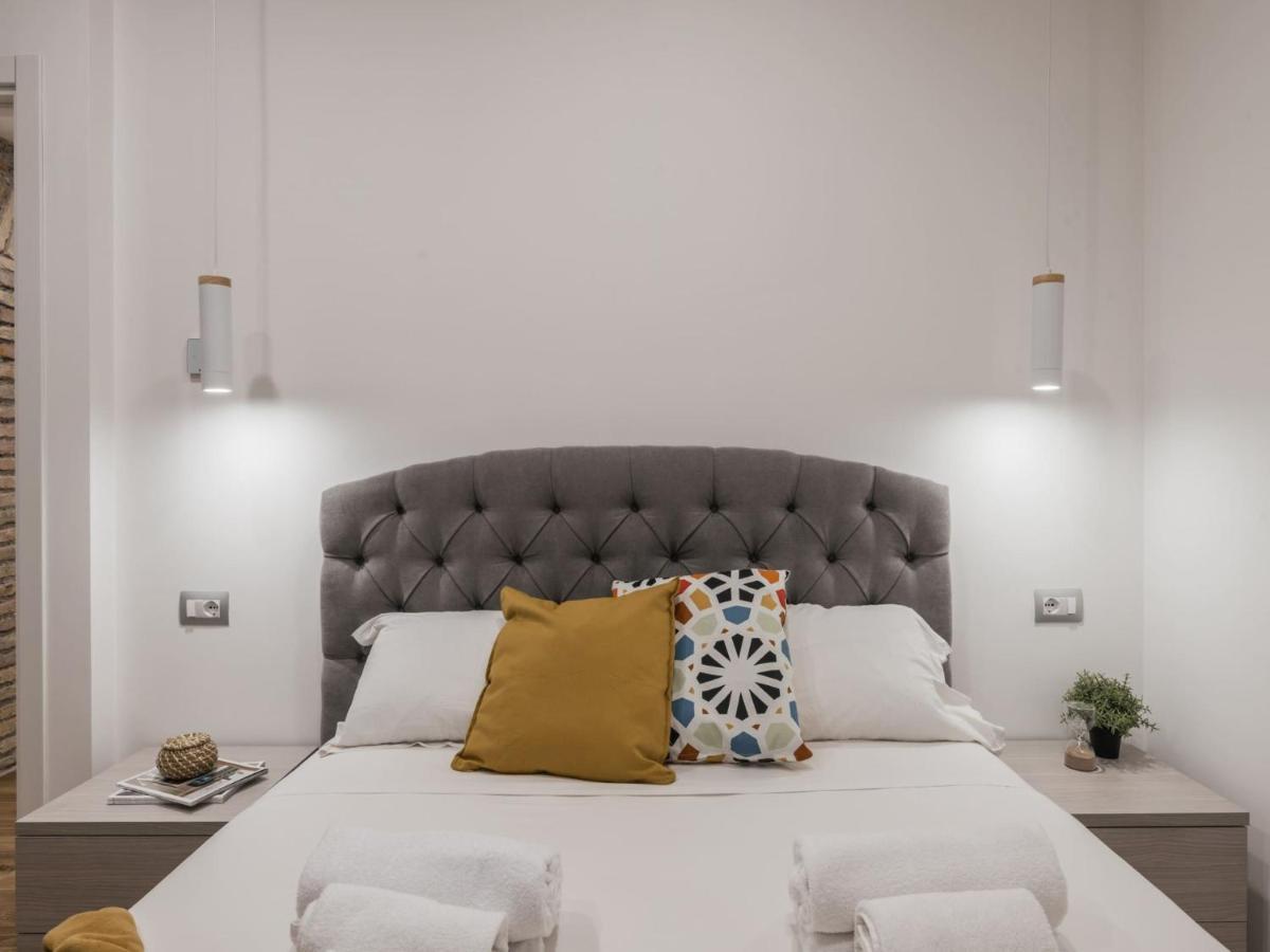 The Best Rent - Modern Three-Bedroom Apartment A Few Steps From The Colosseum エクステリア 写真