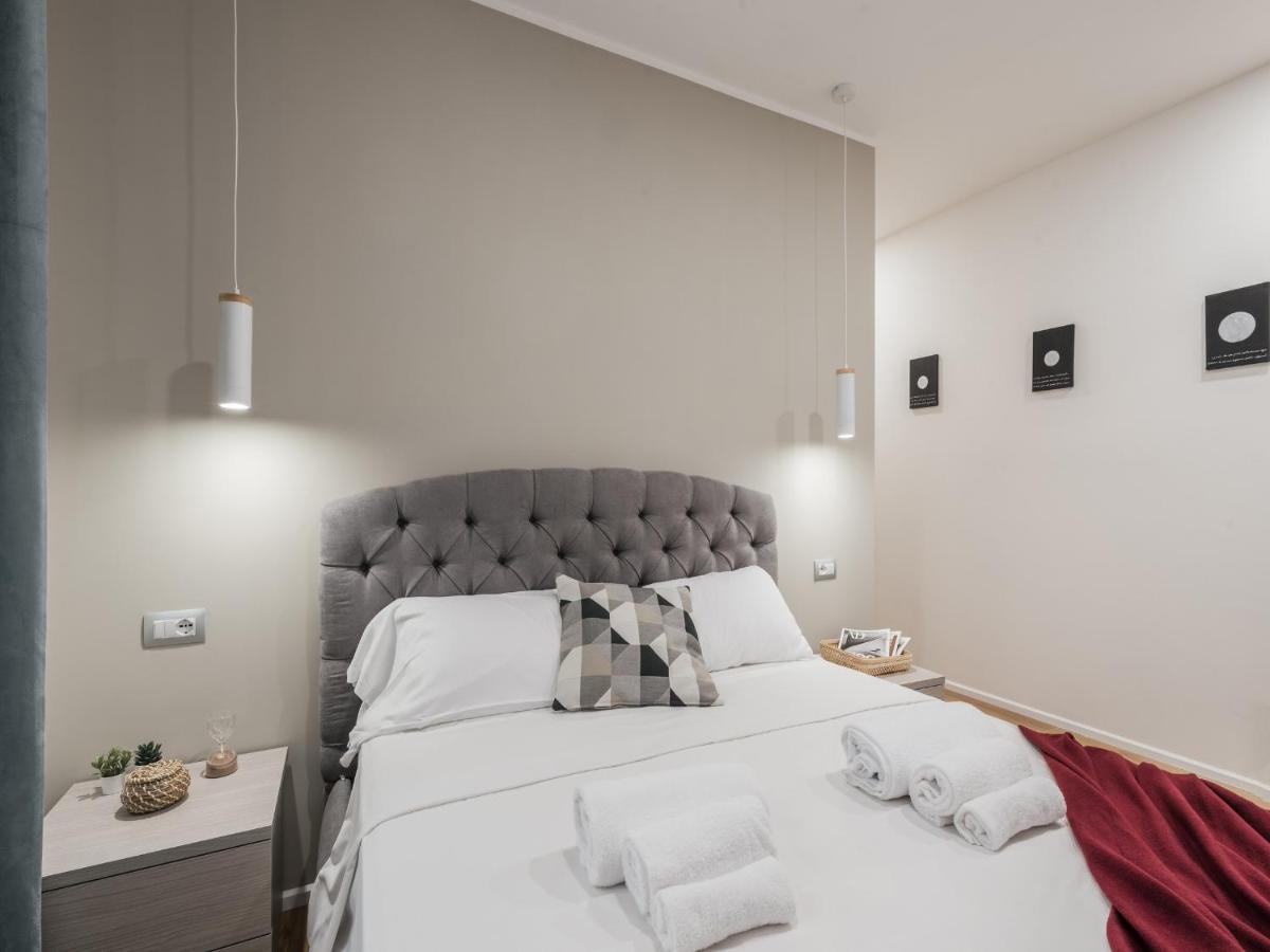 The Best Rent - Modern Three-Bedroom Apartment A Few Steps From The Colosseum エクステリア 写真